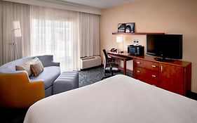 Courtyard By Marriott Hartford Windsor Airport