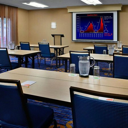 Courtyard By Marriott Hartford Windsor Airport Hotel Exterior photo